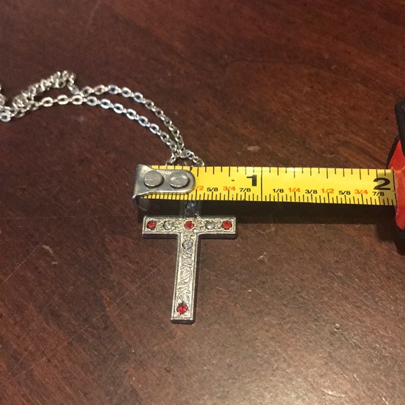 Vintage Lightweight Silvertone Gemstone Cross Necklace - Picture 7 of 7